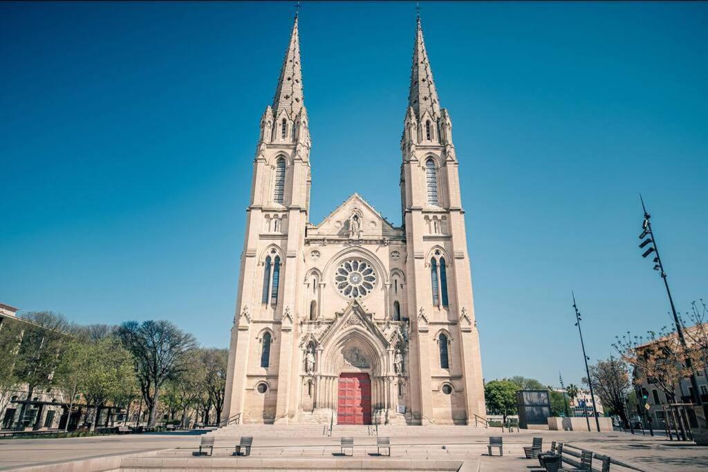 Le Contemporain-2 Chambres-Vue Eglise Saint Paul Nimes Bagian luar foto